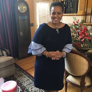 Meet your Posher, Elaine